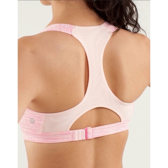 Lululemon Run: Hook Me Up Bra Pink - Picture 2 of 10